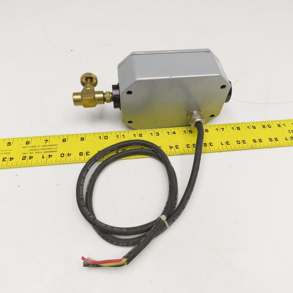 Sure Flow FA200SH-1-CO2-SW1-A/BNV-GMW-D30 25-200SCFH CO2 Flow Meter