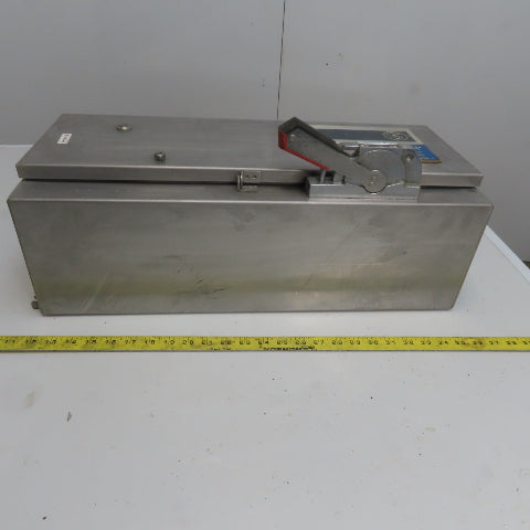 Allen Bradley 512-BCA-25 600V 3Ph Stainless Steel Combination Starter Disconnect