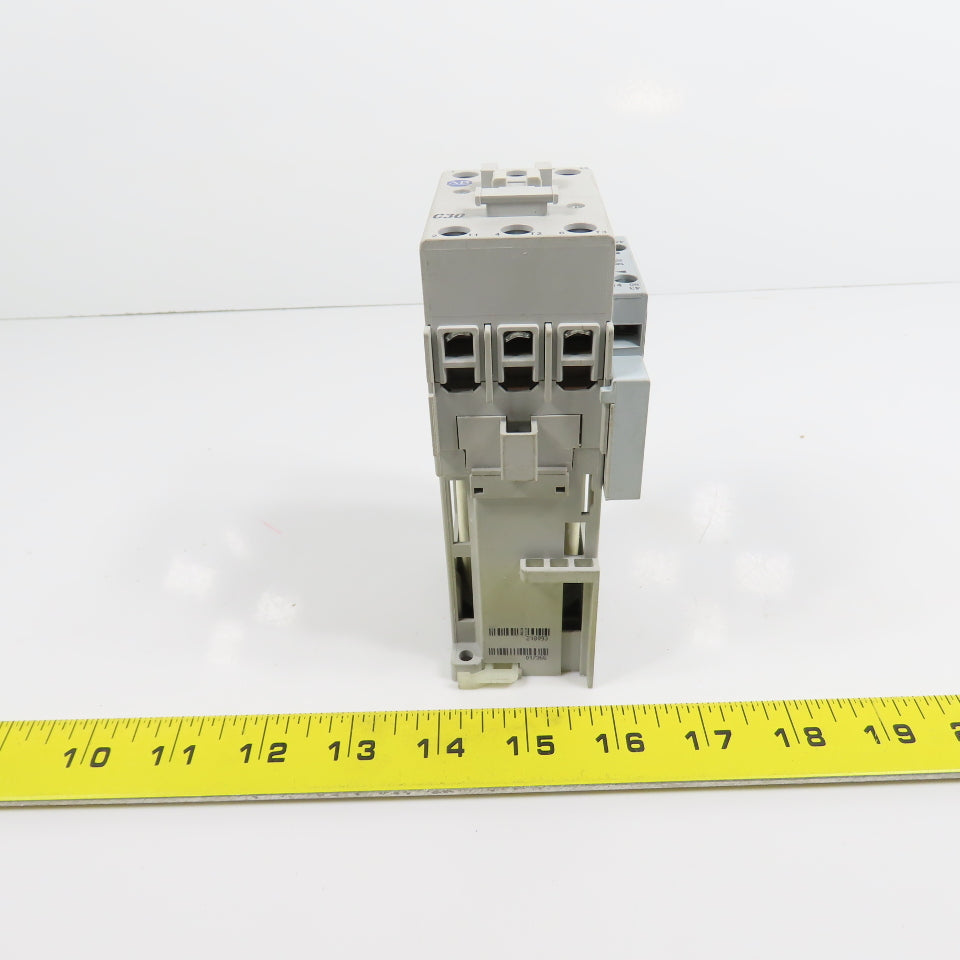 Allen Bradley 100-C30Z*00 Ser C C30 600VAC Contactor 24VDC Coil 2-25HP