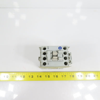 Allen Bradley 100-C09Z*10 Ser A 25A 600VAC Contactor 24VDC Coil 2-7.5HP
