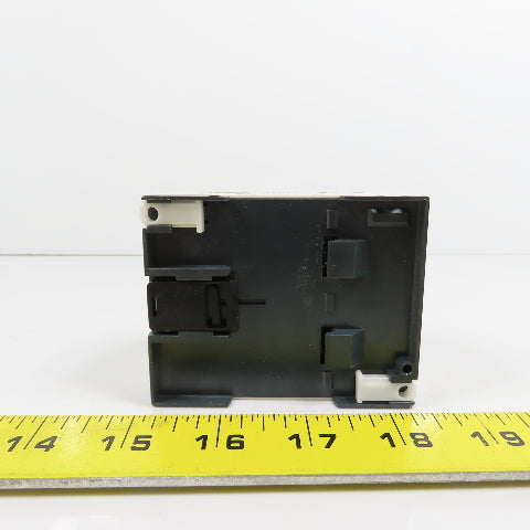 Schneider SR3 B102BD Zelio Logic Smart Relay 24VDC