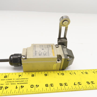 Omron D4A-2918N 600V Cam Roller Limit Switch