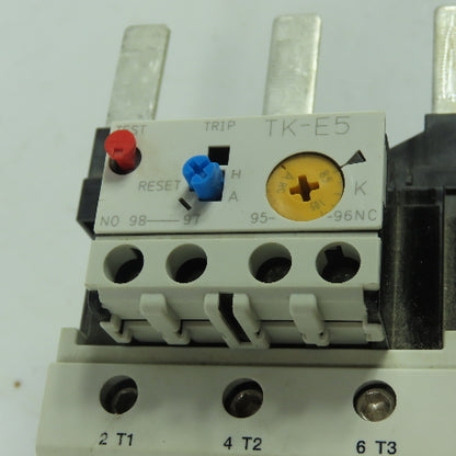 Fuji TK-E5 85-105A 120/440VAC Thermal Overload Relay 10A Trip 85-105A