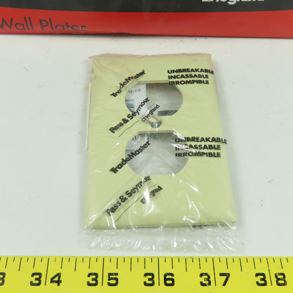 Pass & Seymour TP8-I Ivory 1 Gang Receptacle Wall Plate Switch Cover Lot Of 34