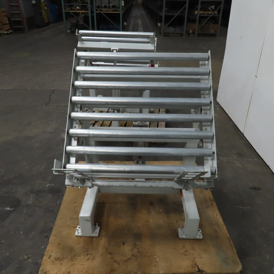 32" x 32" Pneumatic Packaging Case Tiltable Ergonomic Table 45° W/ Rollers
