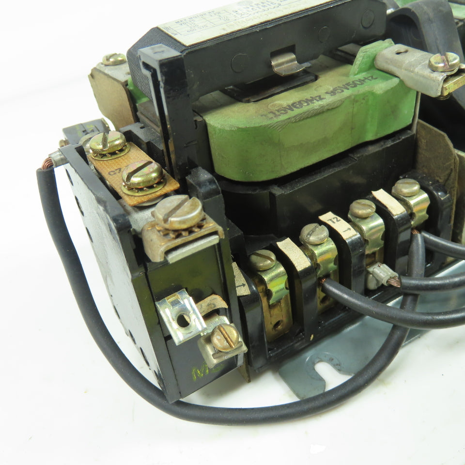 General Electric CR109C000bja 600VAC Reversing Contactor Size1 27A 3Ph 115V Coil