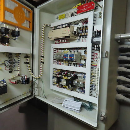 Spraybake SB10DDSMG 24x14x10' Downdraft Paint Spray & Bake Booth Nat Gas 220V