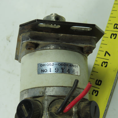 Quaility Import DH 052-060 E 4N01 DC Servo Motor No.19Y46