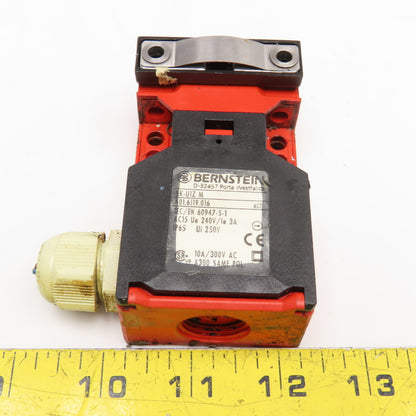 Bernstein SK-U1Z M 601.6119.016 300VAC 10A Safety Interlock Switch W/ Key