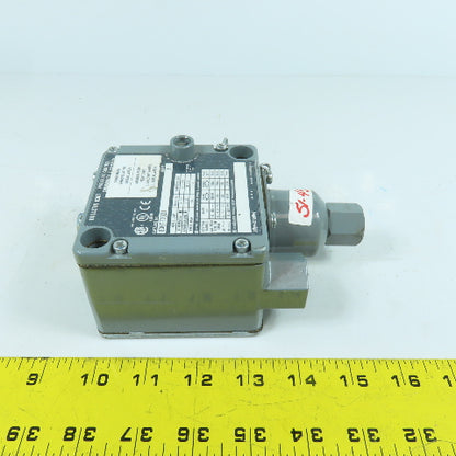 Allen Bradley 836T-T25J Electro Mechanical Pressure Control Switch 120-600V
