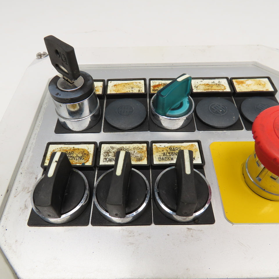 600V Max Operator Control Switch Box E-Stop Selector Switch Keyed Selector