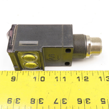 Allen Bradley 42GDR-9004-QD8 Diagnostic Photoswitch 240V Max