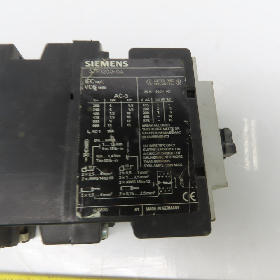 Siemens 3TF3200-00A Contactor Motor Starter 120V Coil