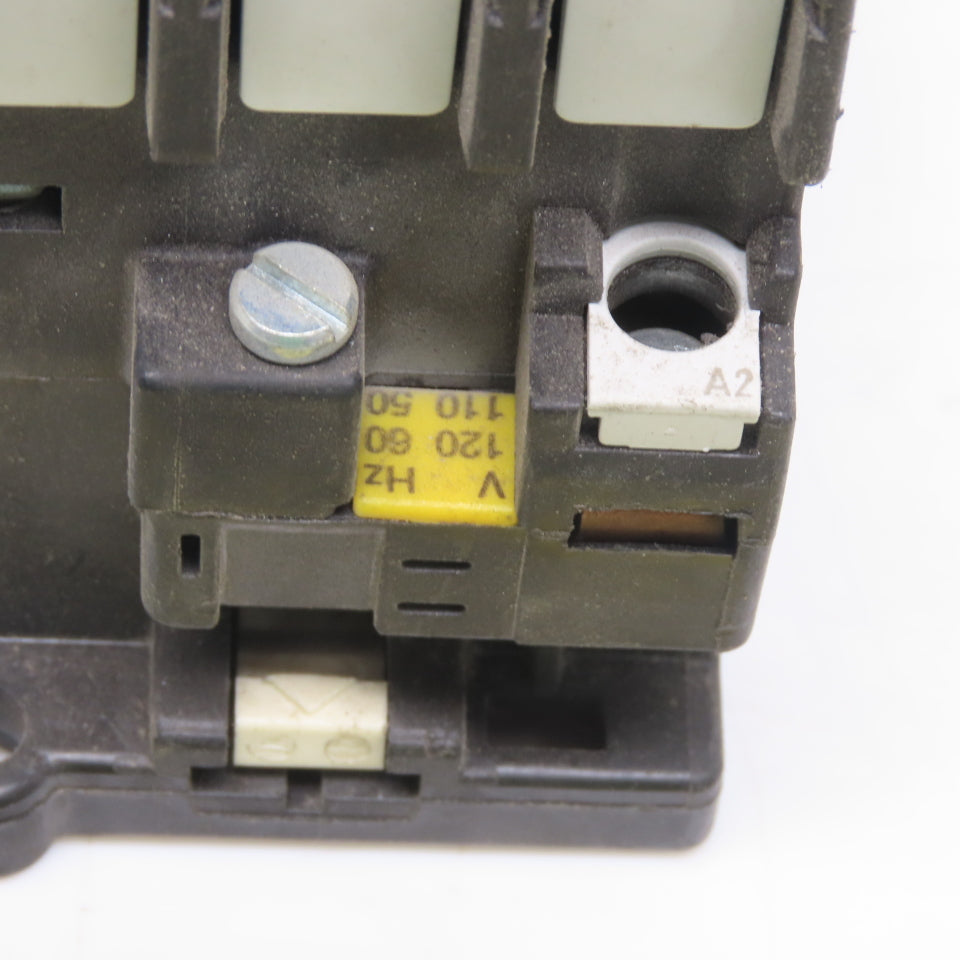 Siemens 3TF3200-00A Contactor Motor Starter 120V Coil