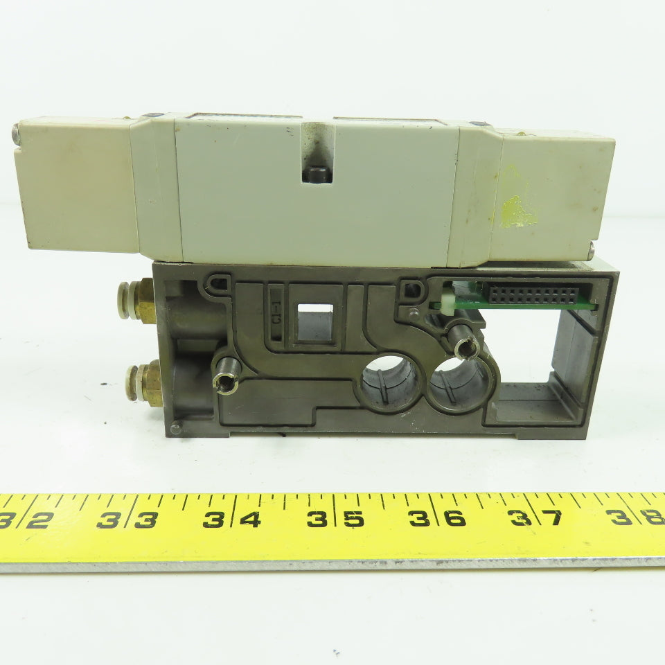 Numatics 122BB5R2MN00061 150PSI 4-Way Solenoid Pneumatic Valve Manifold 24VDC