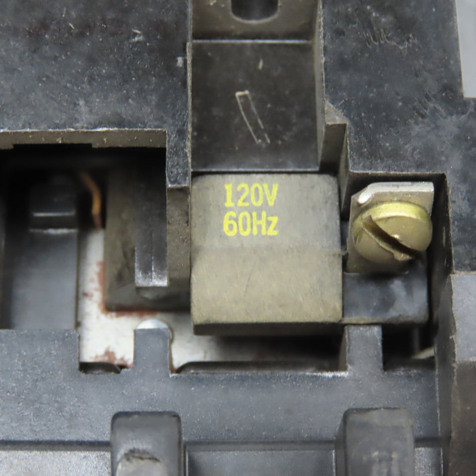 Square D 8910K02 575V 15Hp Max Relay Contactor 120V Coil Lot Of 2