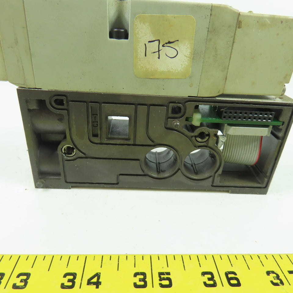 Numatics 122BB400M000061 150PSI 4-Way Solenoid Pneumatic Valve Manifold 24VDC