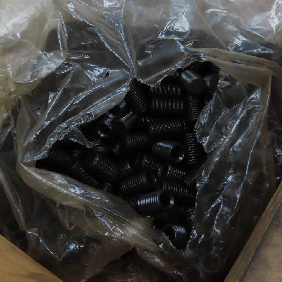 M16-2 x 25mm Metric Set Screw Flat Point Lot Of 450