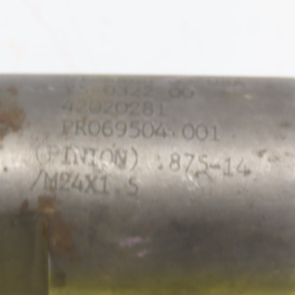 Gleason Works Y5-0322-00 Pro069504.001 Pinion M24x1.5 0.875-14 Female thread