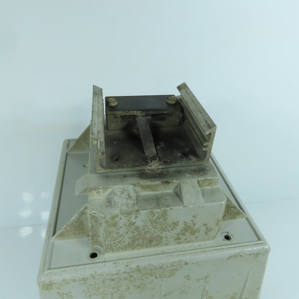 General Electric FGS40C4A5 400W Light Ballast Fixture 277V