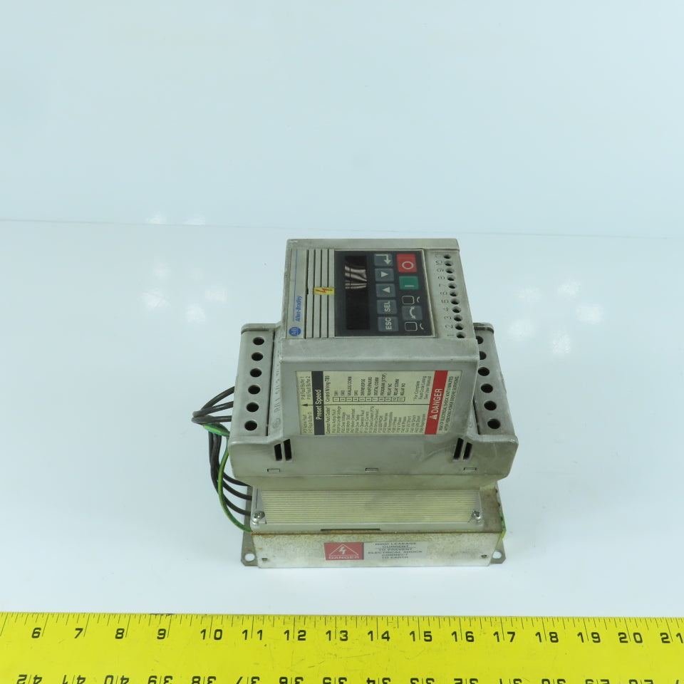 Allen Bradley 160-BA02NPS1P1 0.75HP Variable Speed Drive W/ 160-LFB1 Line Filter