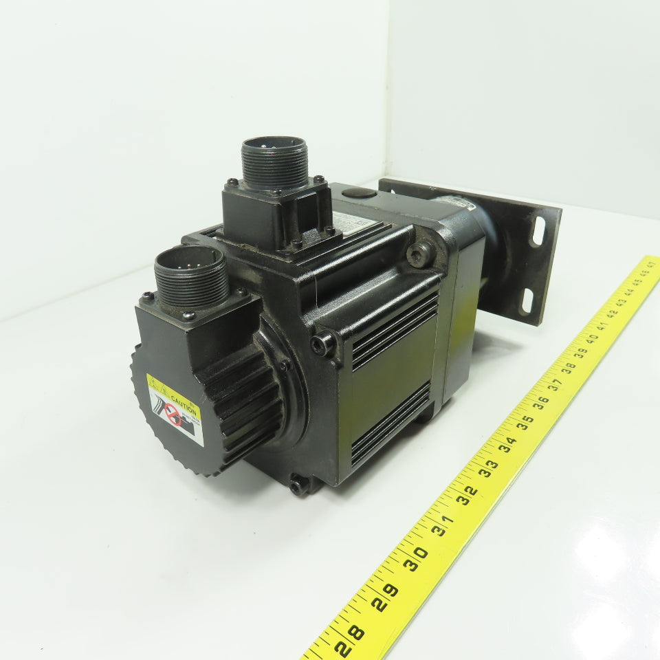 Delta ECMA-E21310RS AC Servo Motor 110VAC 2000RPM W/Reducer VRSF-8C-1000-LN