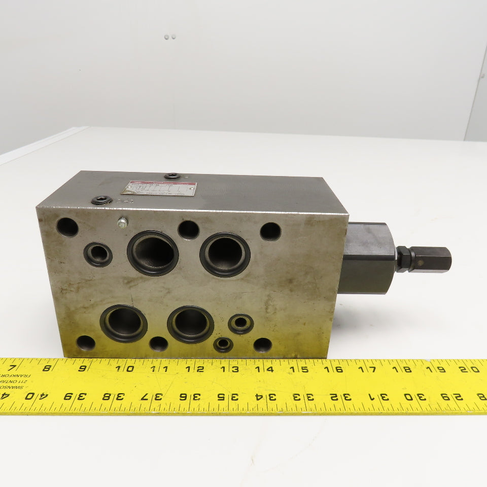 Toyooki HG3H-B-B1-06 Hydraulic Pressure Reducing Sandwich Valve