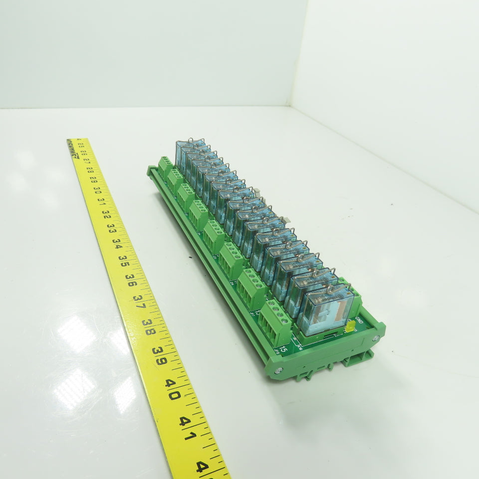 Syntec TB16OUT-6.1 Input Output Module Interface Circuit Board W/Relays