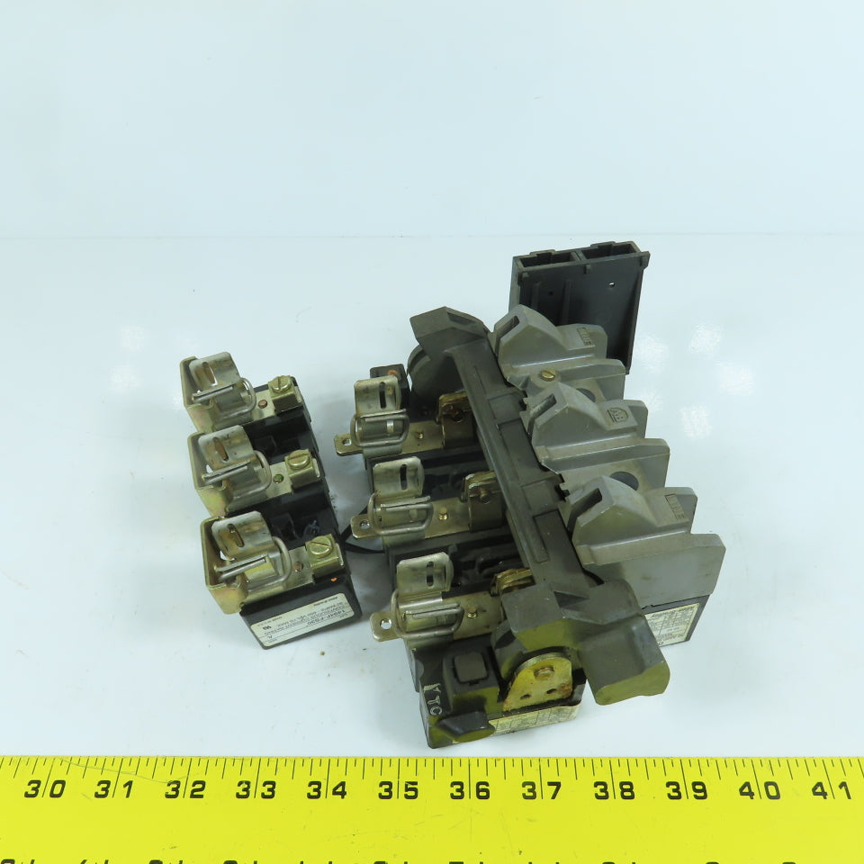 Allen Bradley 1494F-D30 30A Fusible Disconnect  Switch 600V W/Bottom Fuse Holder