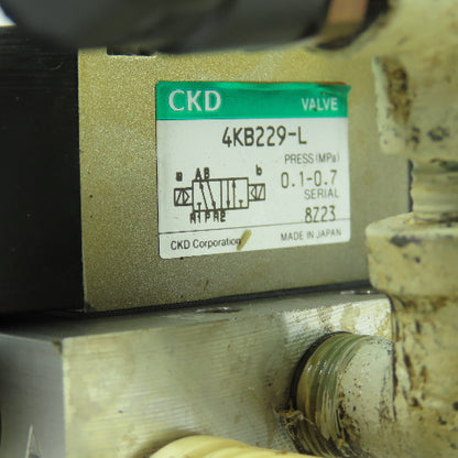 CKD 4KB229-L Pneumatic Solenoid Valve Manifold 24VDC 1/4" NPT