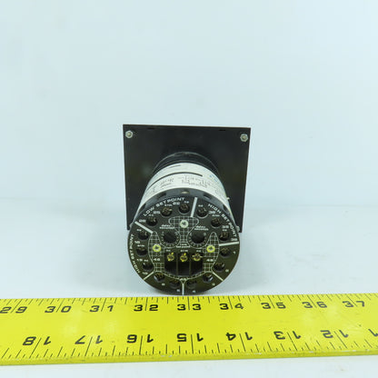 Crompton 387684 239-3024 Panel Mount DC Volts Voltmeter 0-100