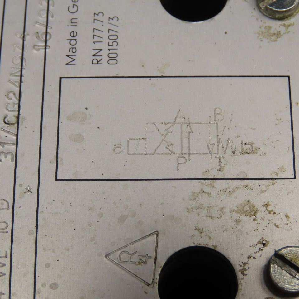 Rexroth 4WE10 D 31/CG24N9Z4 Single Solenoid Directional Valve 24VDC Coil