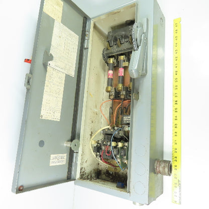 Allen Bradley 712-AACD24 Size0 600V Combination Motor Starter Disconnect 3Ph 5Hp
