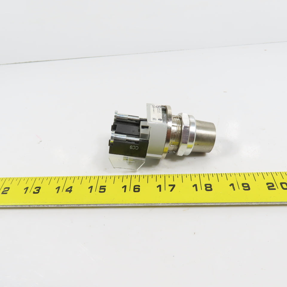 Allen Bradley 800T-H31A Ser T 2-Position Selector Switch Type 4, 13 (No Key)