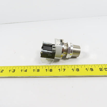 Allen Bradley 800T-H31A Ser T 2-Position Selector Switch Type 4, 13 (No Key)