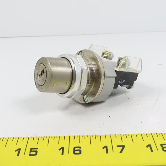 Allen Bradley 800T-H31A Ser T 2-Position Selector Switch Type 4, 13 (No Key)