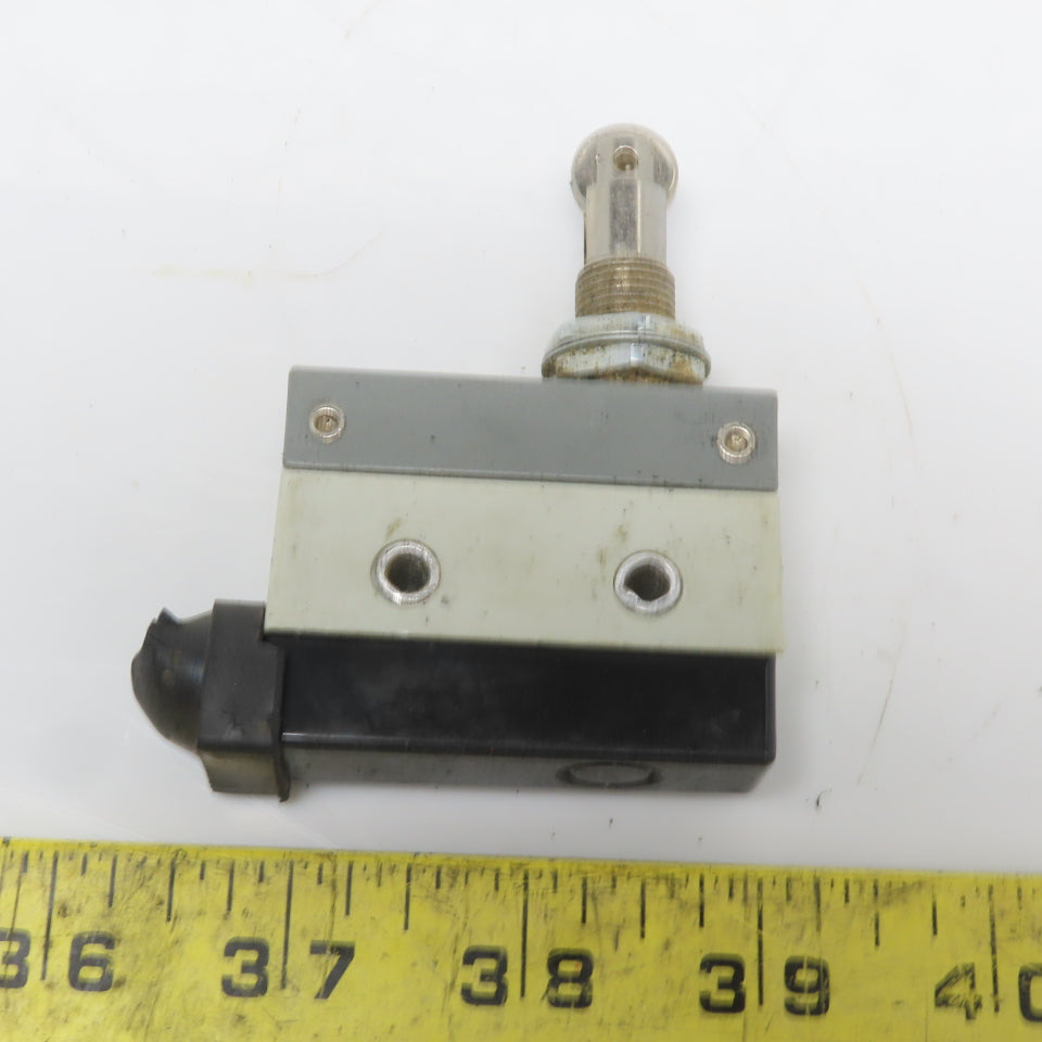AZ-7311 Proximity Switch 250V Roller Plunger