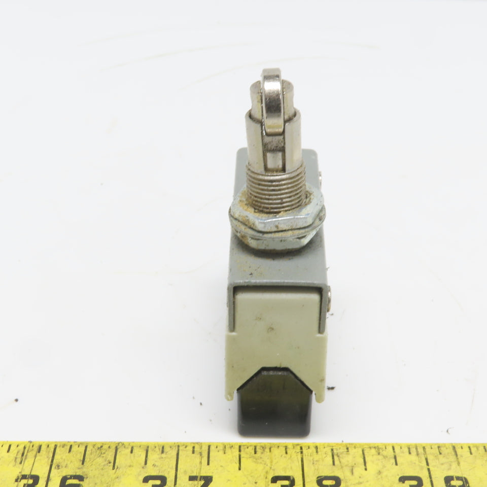 AZ-7311 Proximity Switch 250V Roller Plunger