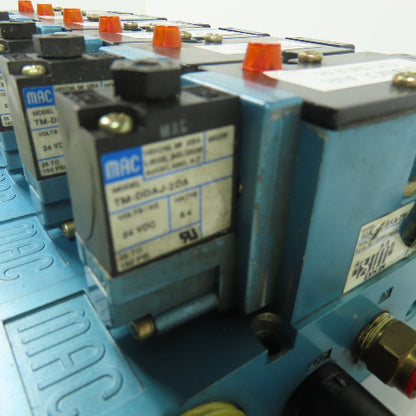 MAC 82A-AC-BKA-TM-DDAP-2DA Solenoid Valve Block Manifold 24VDC Coil 160PSI