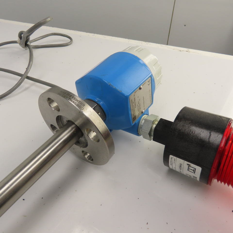 Endress Hauser IP66/IP67/NEMA Conductivity Sensor Level Switch 55VDC 50/60Hz