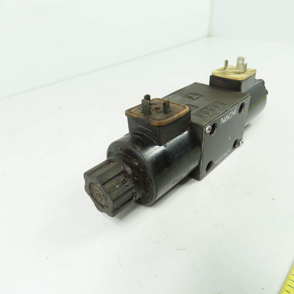 Nachi SA-G01-C5-C1-31 Hydraulic Directional Control Solenoid Valve 110VAC Coil