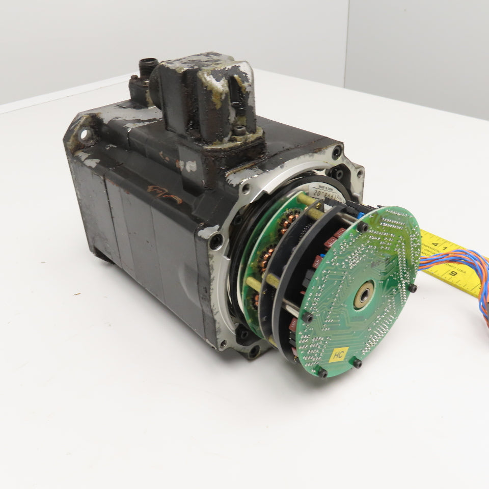 Okuma BL MC50E-20TB 1kW 2000RPM 3Ph 133V 133Hz BL Motor Missing Cover