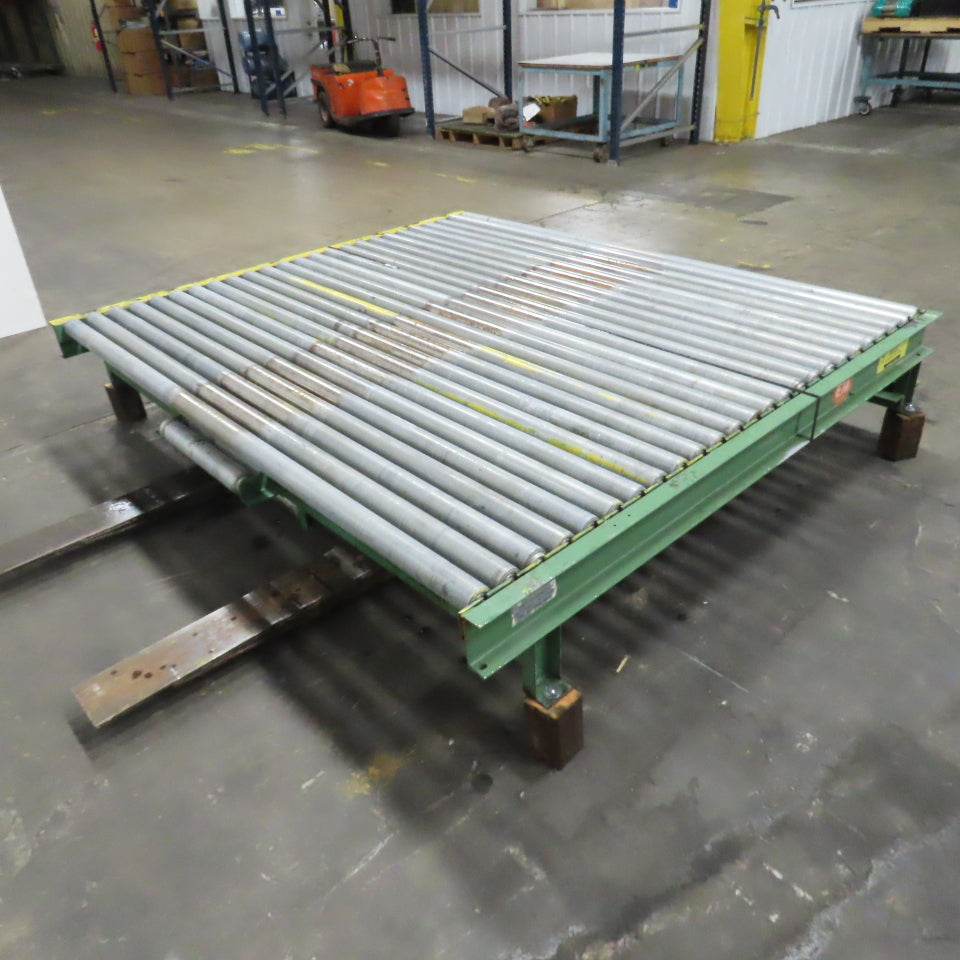 87-1/2" x 76" W Belt Driven Power Roller Pallet Conveyor 2.5"OD 22FPM Needs Belt
