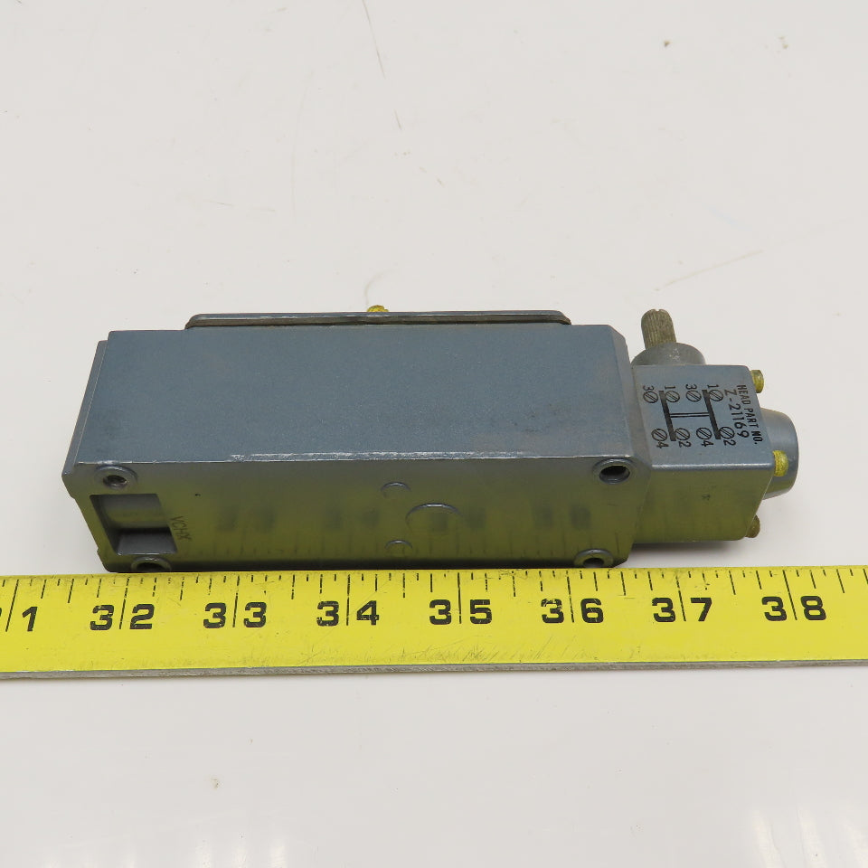 Allen Bradley 802T-AT 600VAC Oiltight Limit Switch