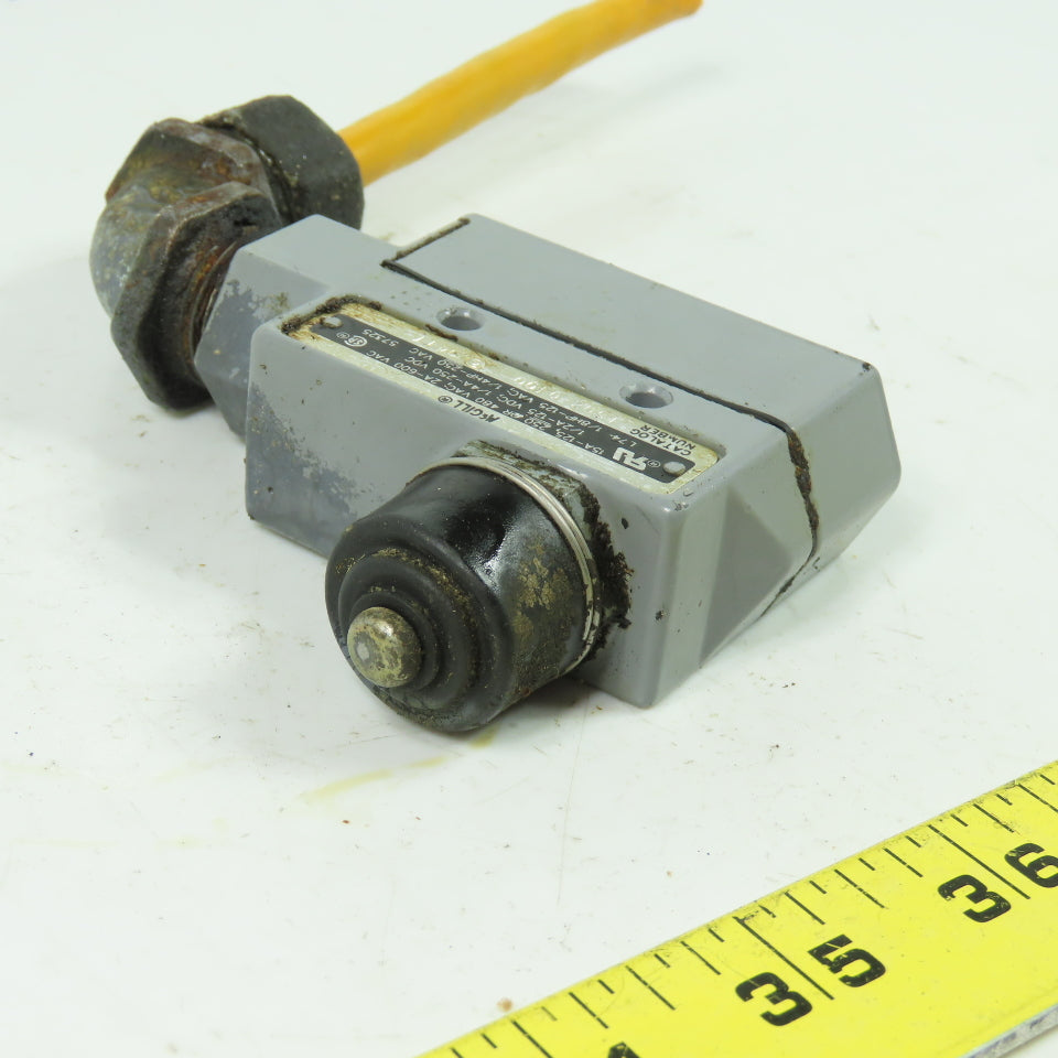 McGill 1502-0100 600VAC Plunger Limit Switch 15A