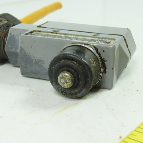 McGill 1502-0100 600VAC Plunger Limit Switch 15A