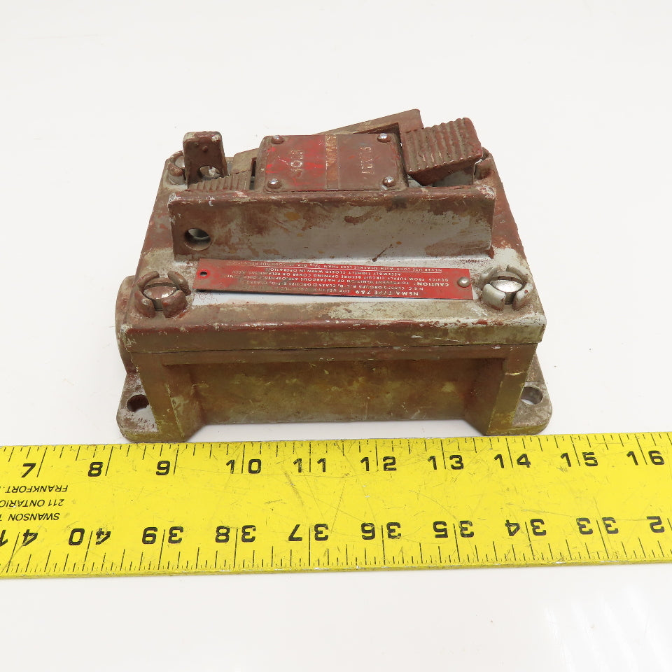 Allen Bradley 800H-NP34 Start Stop Selector Switch 600V Hazardous Location