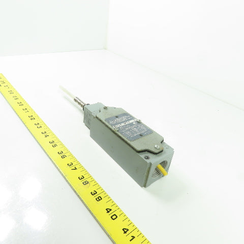 Allen Bradley 802T-WST Ser 1 Limit Switch 600VAC 3-1/2" Coil Spring