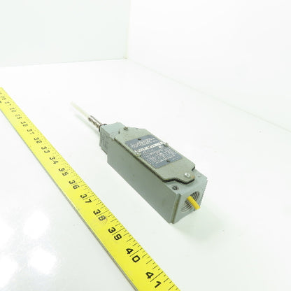 Allen Bradley 802T-WST Ser 1 Limit Switch 600VAC 3-1/2" Coil Spring