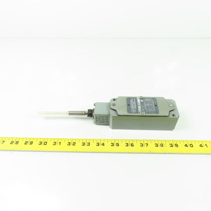 Allen Bradley 802T-WST Ser 1 Limit Switch 600VAC 3-1/2" Coil Spring